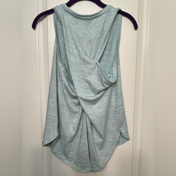 GAP Twisted Racerback Tank - Picture 2 of 5